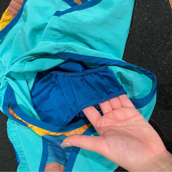 Nike Shorts - Picture 5 of 7